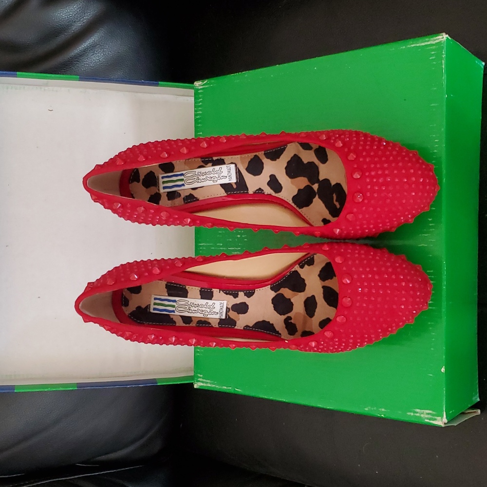 Sexy Red Gianni Bini Style Studded Pumps